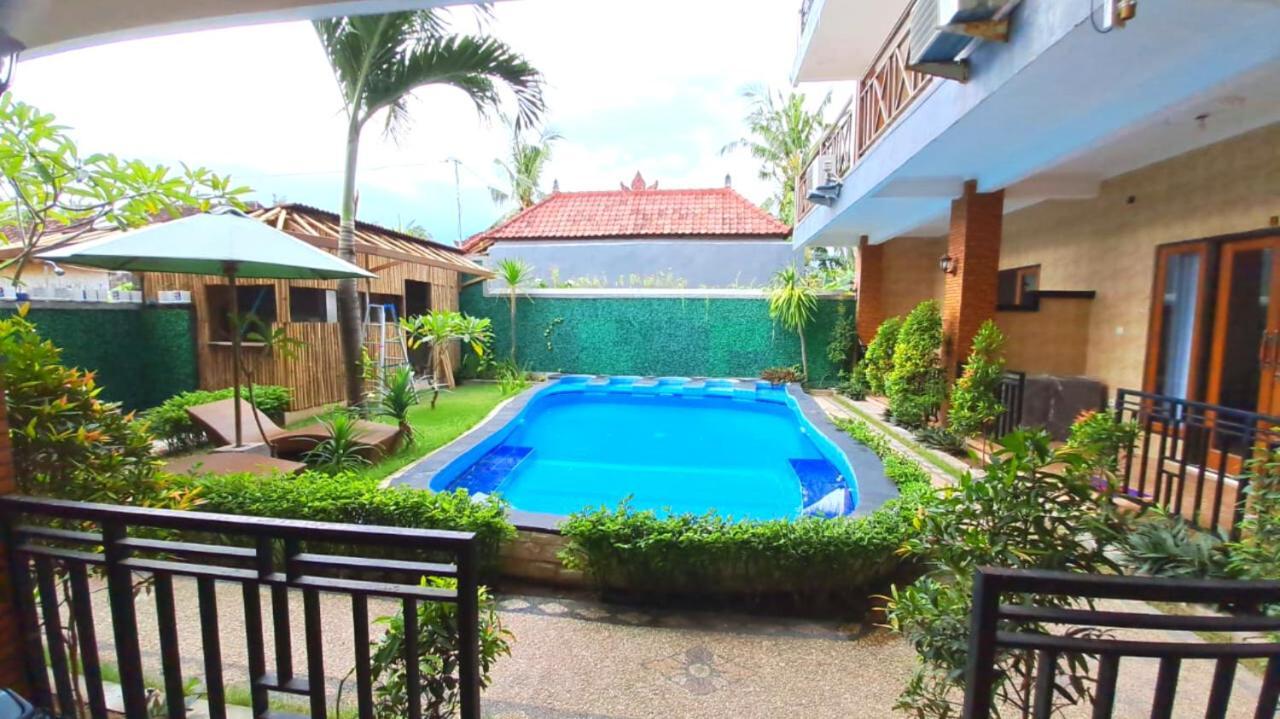 נוסה-למבונגן Wahyuga Sari Guest House Nita Salon & Spa מראה חיצוני תמונה