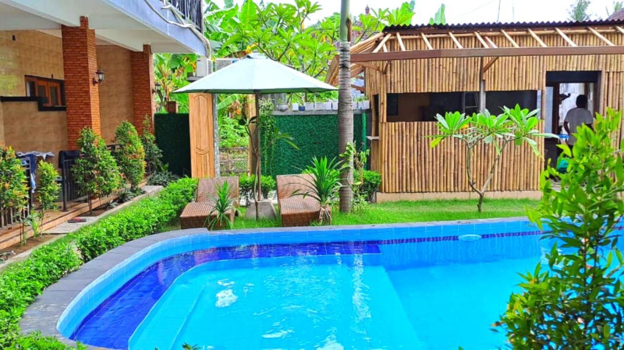 נוסה-למבונגן Wahyuga Sari Guest House Nita Salon & Spa מראה חיצוני תמונה