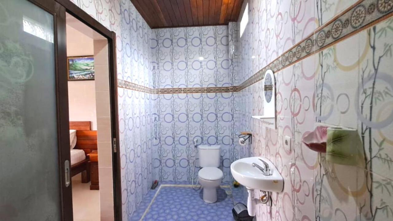 נוסה-למבונגן Wahyuga Sari Guest House Nita Salon & Spa מראה חיצוני תמונה